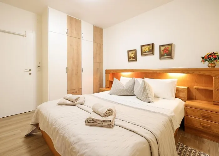 Villa Luxury With A Swimming Pool Poljica, Zadar - 22070