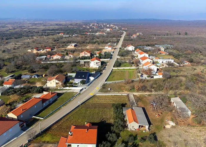 Luxury With A Swimming Pool Poljica, Zadar - 22070 * 브르시