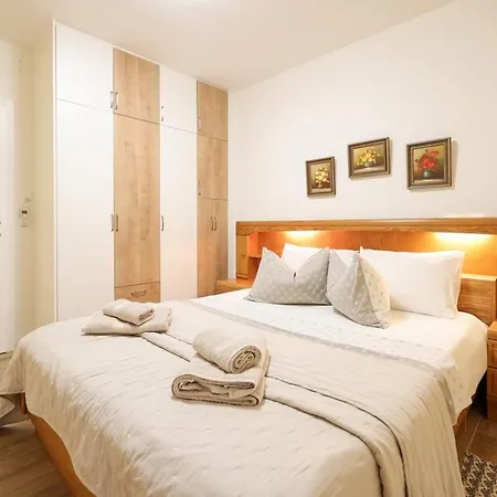 Vila Luxury With A Swimming Pool Poljica, Zadar - 22070