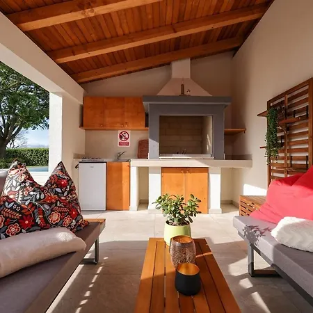 Luxury With A Swimming Pool Poljica, Zadar - 22070 Vila