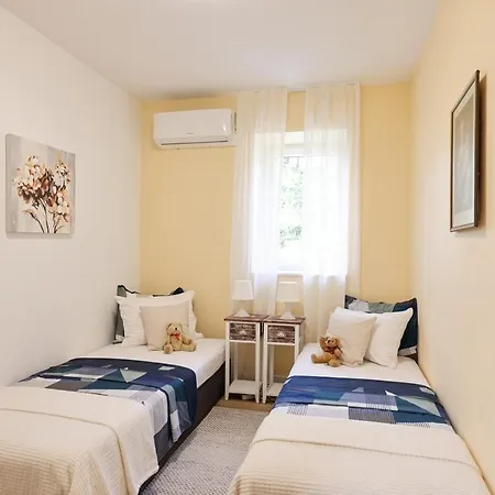 Luxury With A Swimming Pool Poljica, Zadar - 22070 Vila