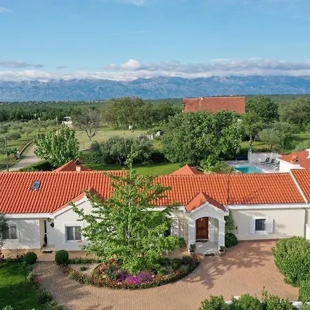 Vila Luxury With A Swimming Pool Poljica, Zadar - 22070