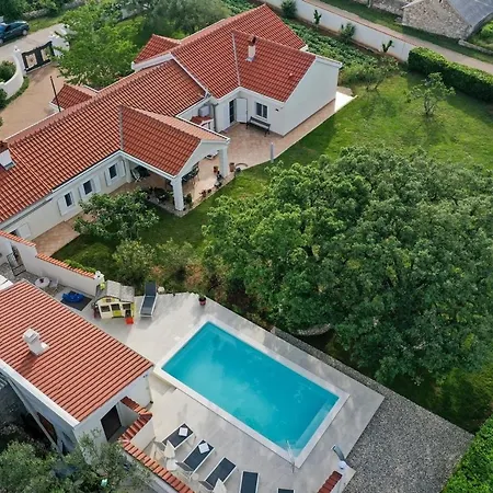 Vila Luxury With A Swimming Pool Poljica, Zadar - 22070 *