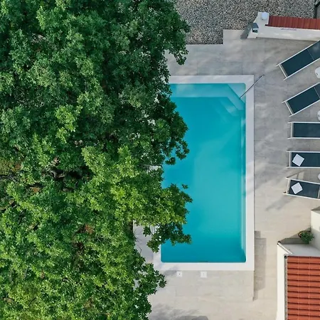 Luxury With A Swimming Pool Poljica, Zadar - 22070 Vila Vrsi