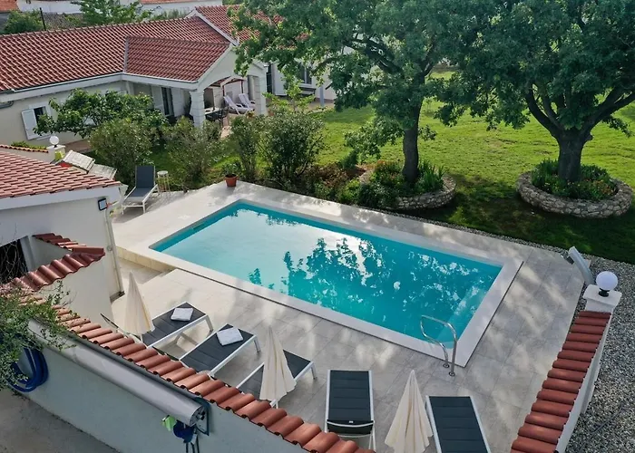 Luxury With A Swimming Pool Poljica, Zadar - 22070 Vila Vrsi